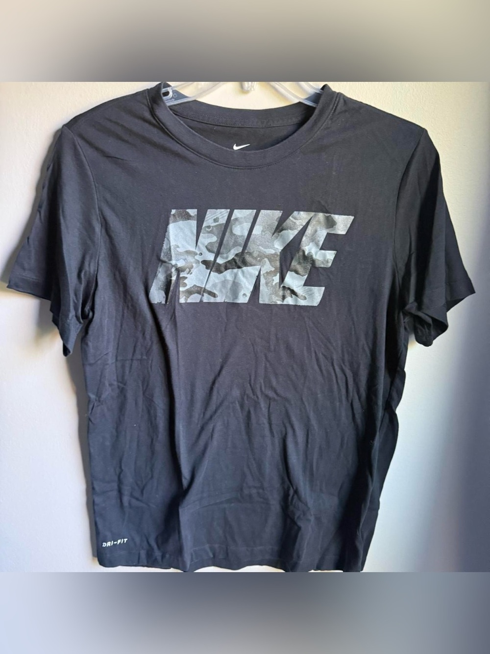 Nike Camouflage Graphic Logo T-Shirt Size Large